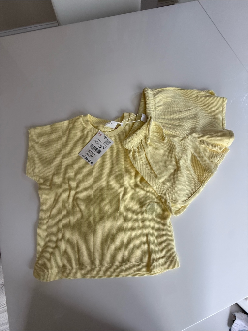 NWT Zara Kids Pastel Yellow Ribbed Tee & Shorts Set - Picture 2 of 6